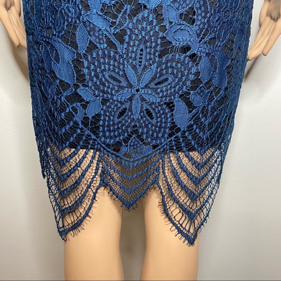 Express Blue & Black Lace High Neck Sleeveless Keyhole Knee Length Mini Dress - Picture 8 of 10